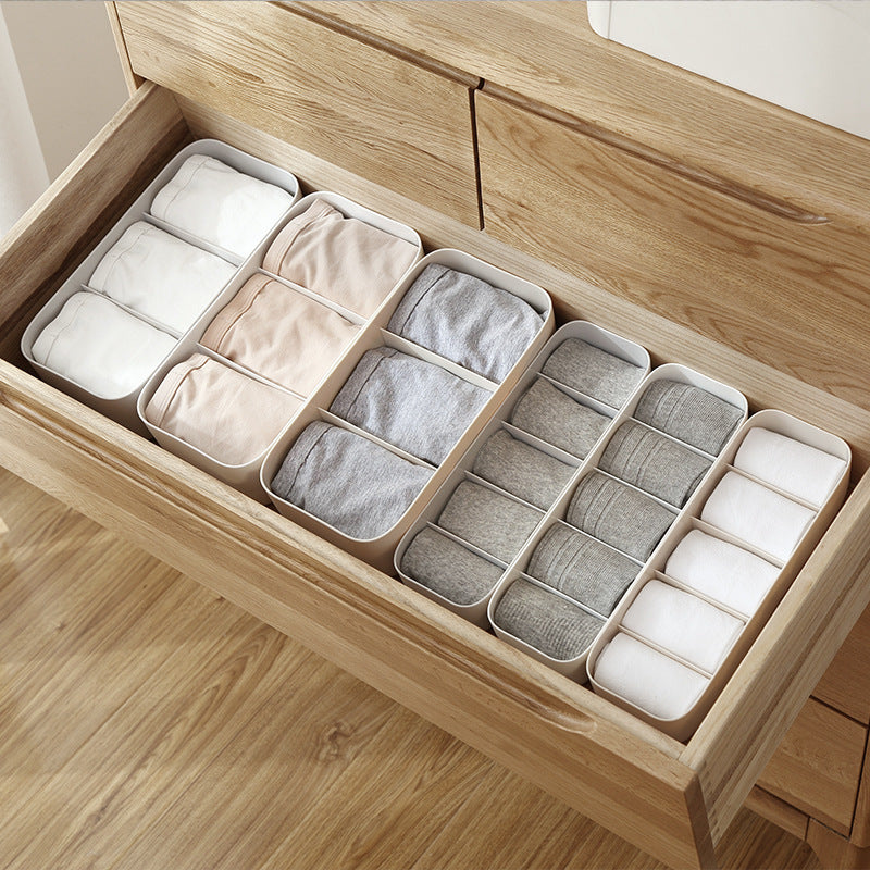 Drawer organiser for neatly separating underwear and socks